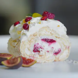 Меренговий рулет