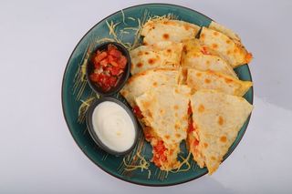 Кесадилья (1 пор.)