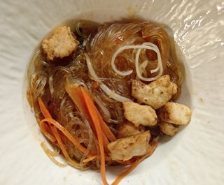 K13. Spaghetti di soia pollo