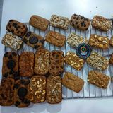 Midi Oat Banana Bread 