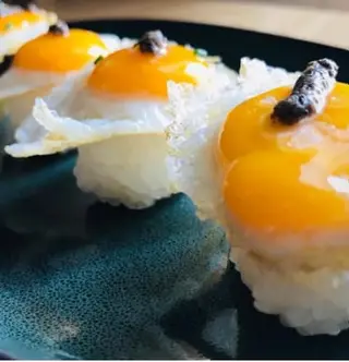 94. Nigiri De Huevo De Codorniz (4 Uds.)