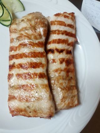 Bela vešalica  400g