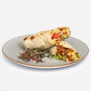 Tortilla zawijana z kurczakiem