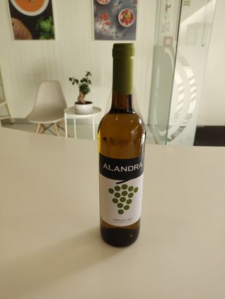 Alandra Maduro Branco