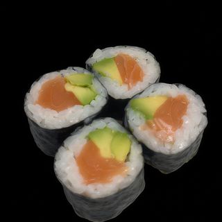 Maki De Atún Y Aguacate