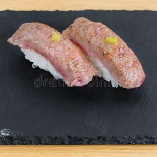 180.Nigiri niku flambè