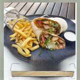 Тортила с хрупкаво пиле и картофки (300г)