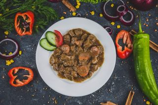 Гуляш без гарнира (1 порция)