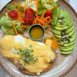 Benedict vegetariano brunch