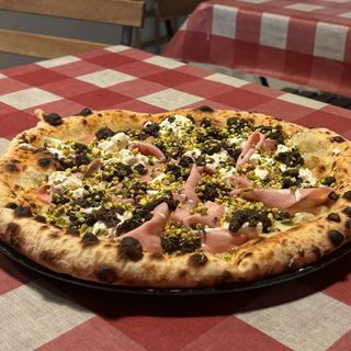 Delizia di Mortadella e Tartufo - Especialidad