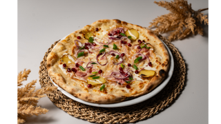 4. Pizza Bianca Patatina