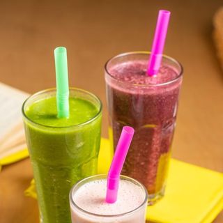 Коктейль с черникой, бананом и сельдереем (450 мл)