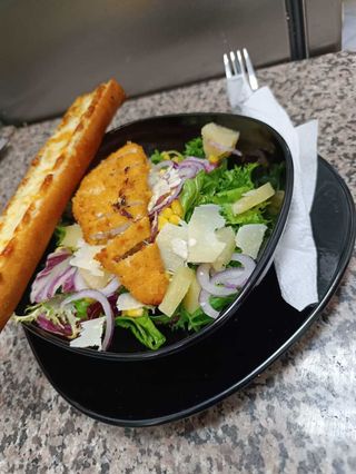 Sałatka z kurczakiem