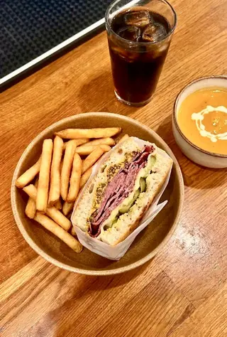 Focaccia Pastrami
