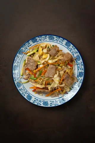 Lamian saltato manzo