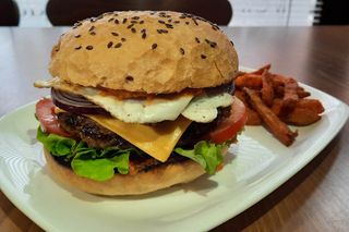 Телешки бургер (500г)