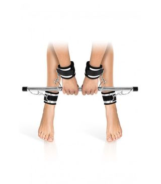 Barra con esposas para pies y manos 