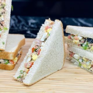 Club Sandwich Thon