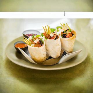 3 Pita Kebab (ptata e cola2L)