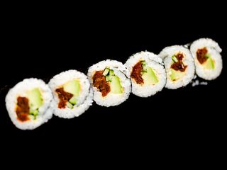 Футомаки със сушени домати и пармезан (6бр-160г)