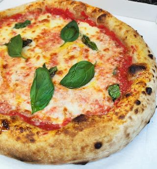 Pizza Margarita (33 Cm.)