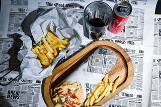 Spicy Gyros + pomfrit+ Coca-Cola