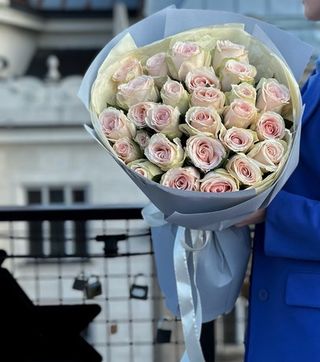 27 троянд High & Bridal під упакування