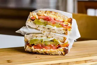 Sandwich 4 Quesos