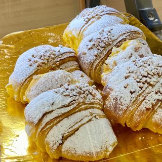 Croissant com Creme de Ovos