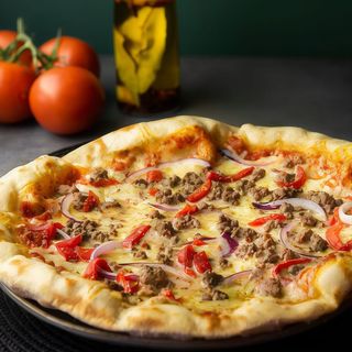 Pizza boloñesa (33 cm.)