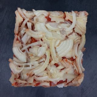 Pizza De Atún Y Cebolla (Porción)