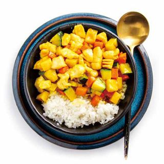 1131. Arroz Blanco Con Pollo Al Curry