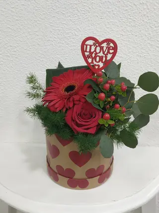 Caixa de Cartão (Rosa e Gerbera)