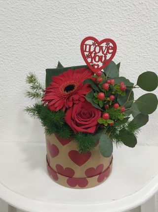 Caixa de Cartão (Rosa e Gerbera)