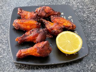 Alitas de pollo fritas