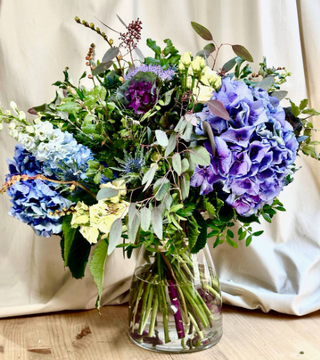 Ramo De Flores En Tonos Azules (Grande)