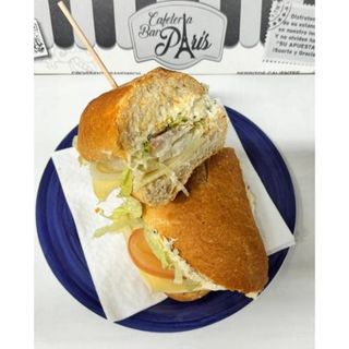 Bocadillo De Pollo Pasta todo