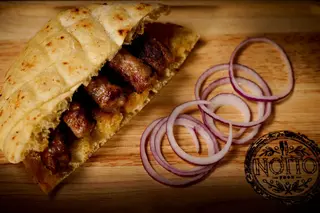 Pileći ćevapi u lepinji