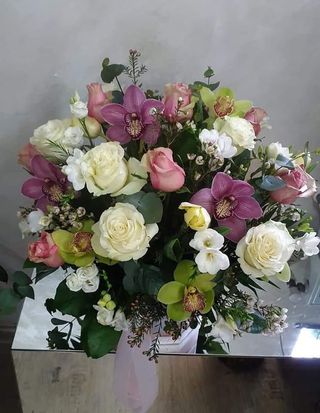 Aranajament cutie trandafiri abi