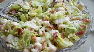 Shredded Lettuce With Garlic