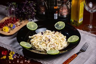 Tagliatelle cu dovlecel și creveți