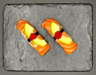 Nigiri łosoś nabo gato