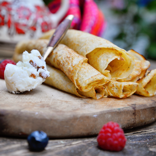 Clatita cu branza dulce si stafide