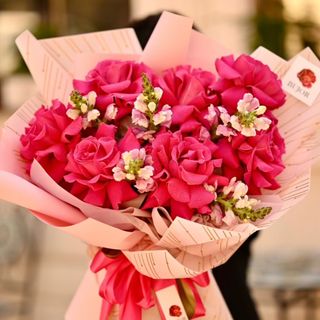 Buchet Hai cu mine-n lume