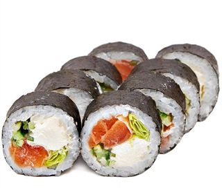 Futomaki z łososiem