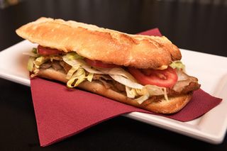 Bocadillo de lomo y queso