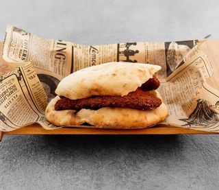 Panino con Doppia Cotoletta di filetto di pollo