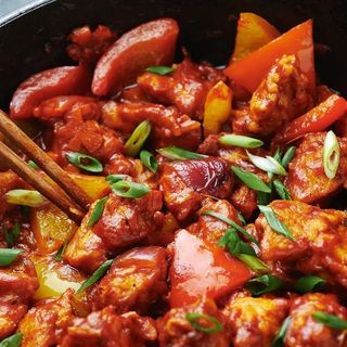CHILLI CHICKEN