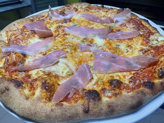 Pizza Crudo e Formaggi Ø 30cm