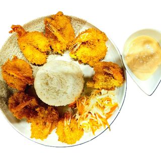 39. Krewetki w tempurze – 6 szt.